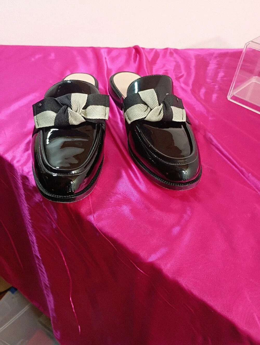 Kate Spade Women's SZ 9.5B Patent Leather Fabric Leandra Mule Loafers Black.